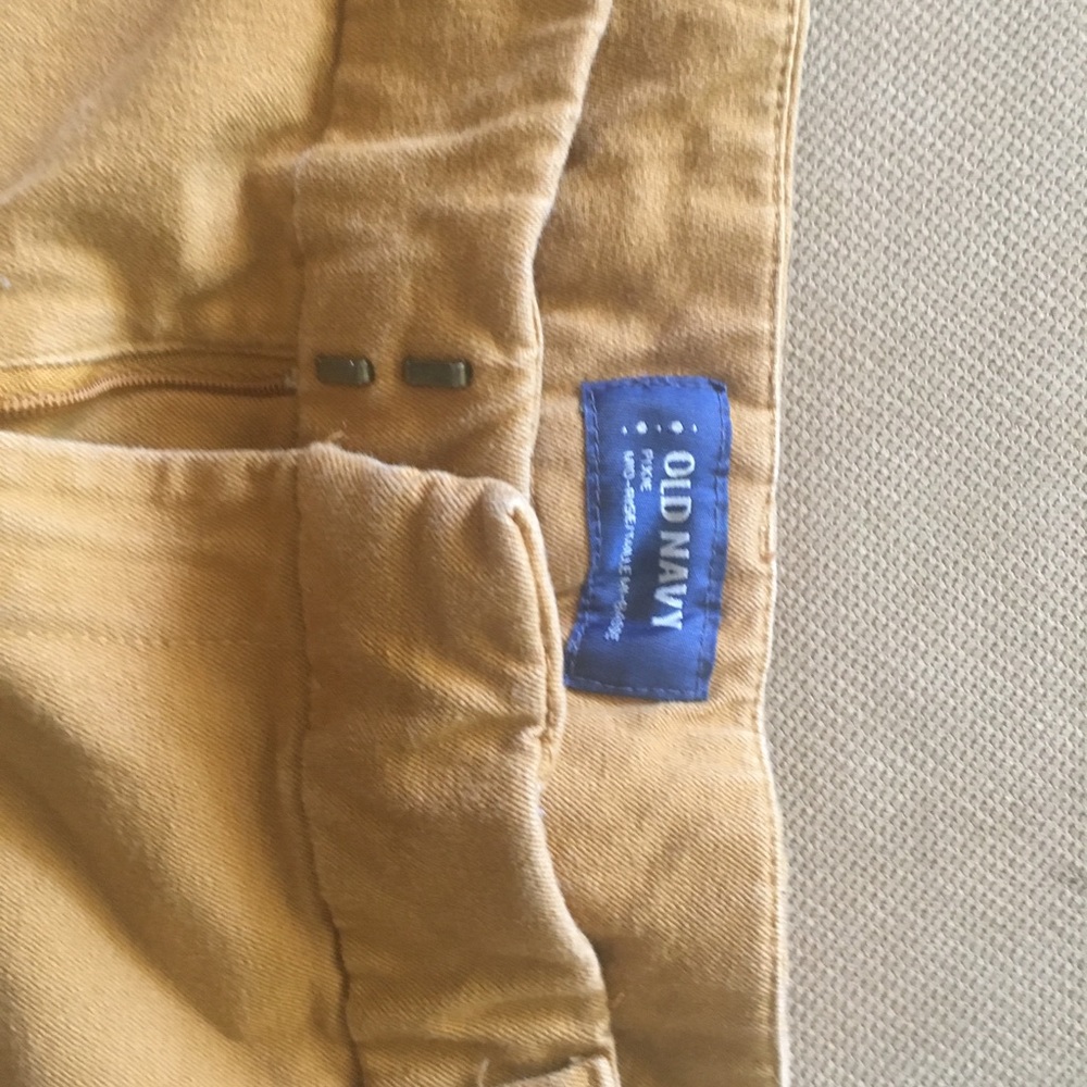 Old Navy Pixie pants mustard size 14